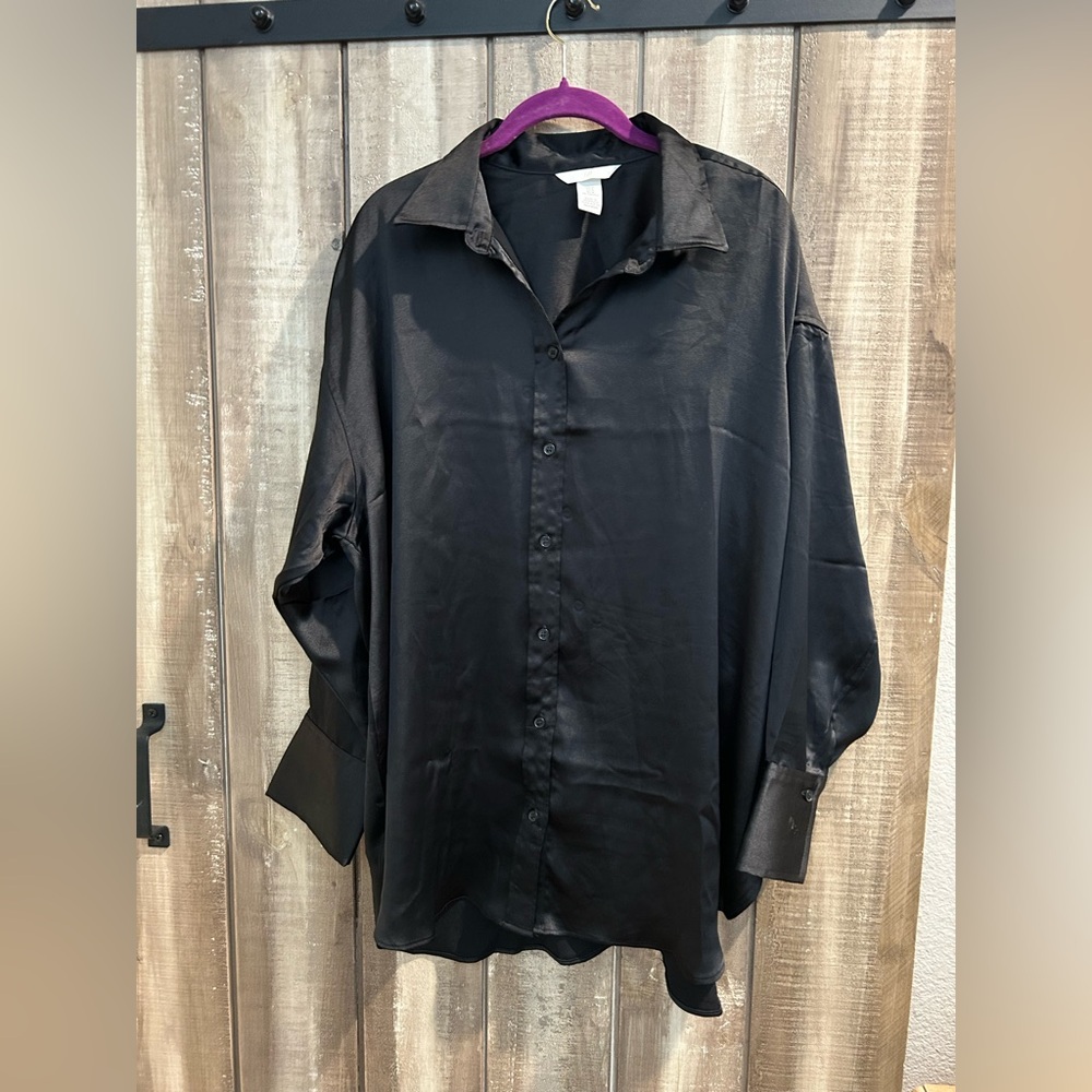 H&M black Satin button down shirt, M - Picture 6 of 10